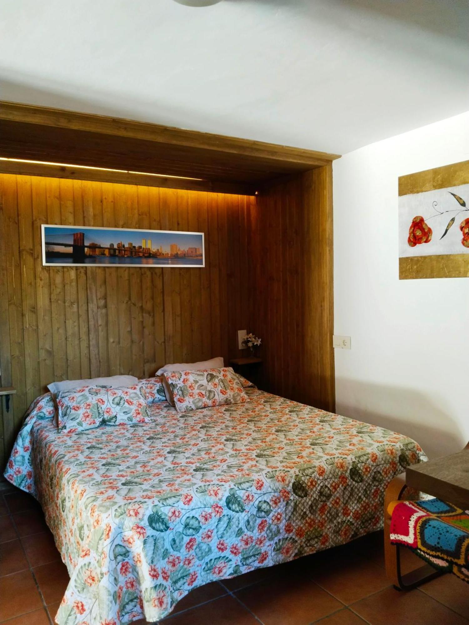 apartamentos turisticos la gitanilla Los Navalucillos Exterior foto