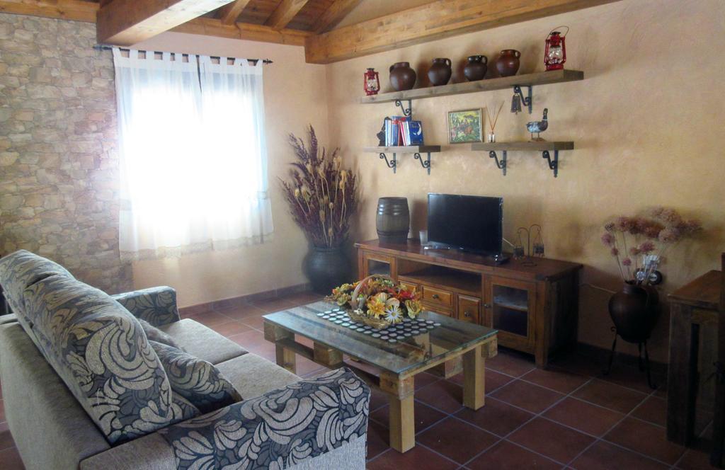 apartamentos turisticos la gitanilla Los Navalucillos Exterior foto